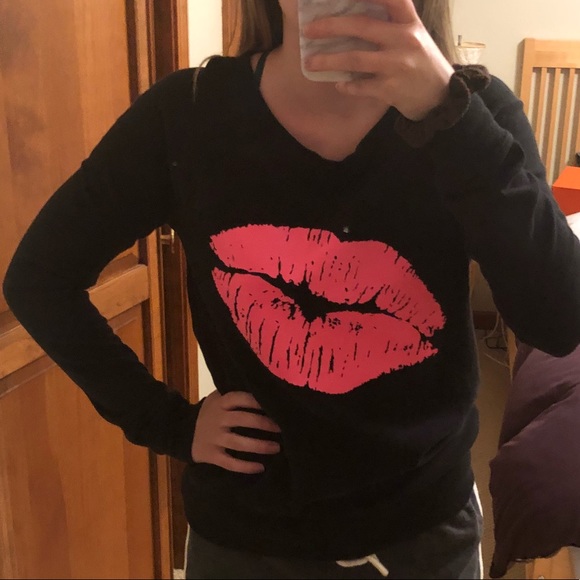 Victoria's Secret Tops - Victoria’s Secret PINK Crew Neck / Sweatshirt